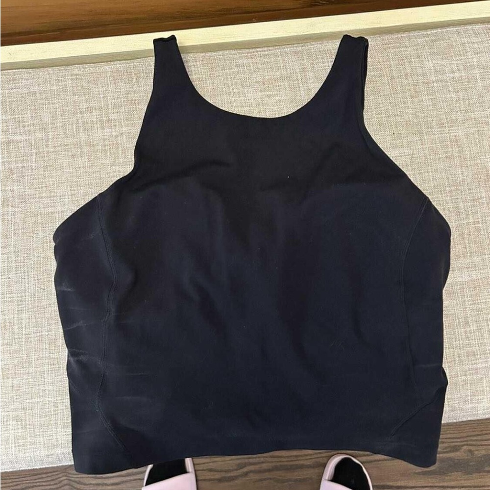 Lululemon - Picture 4 of 5